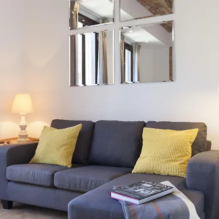 Aspasios Charming Flats