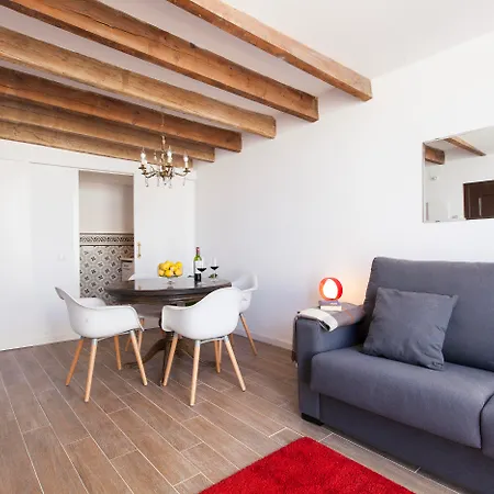 Aspasios Charming Flats