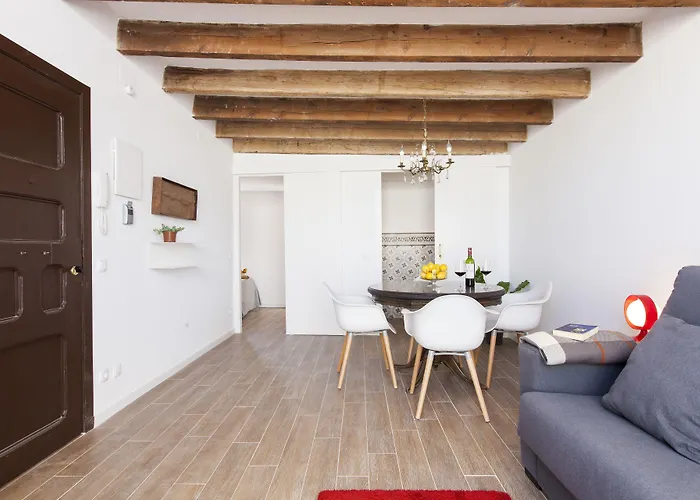 Aspasios Charming Flats *