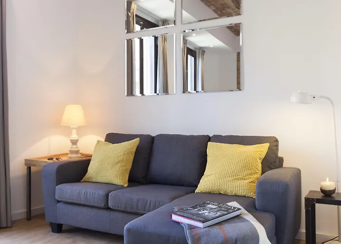 Aspasios Charming Flats